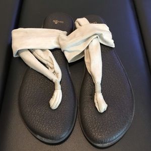Sanuk sandals
